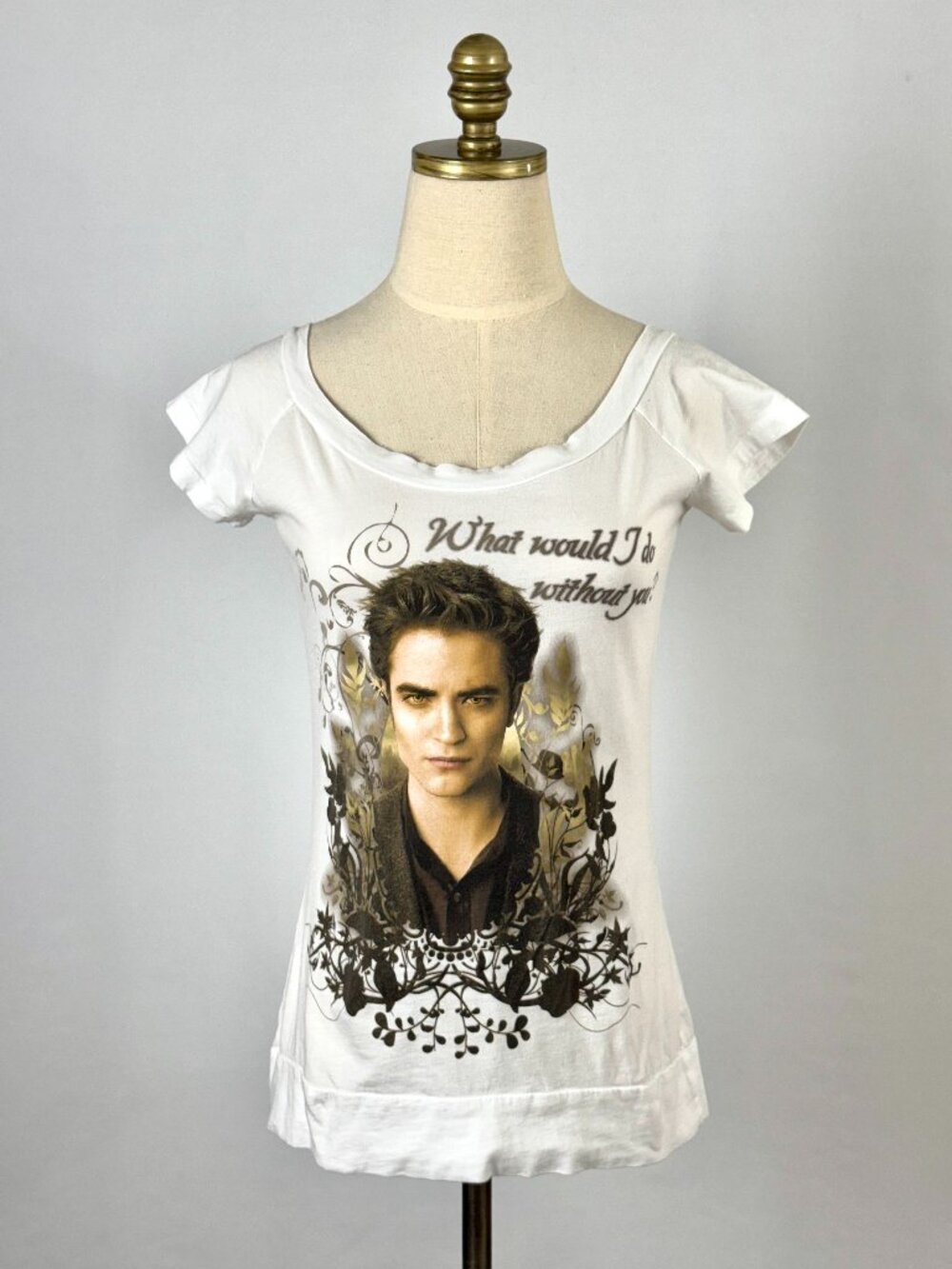 Vtg Y2K Twilight New Moon Edward Cullen T-Shirt Womens Graphic Quote White